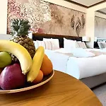 Hotel Platinum And Casino