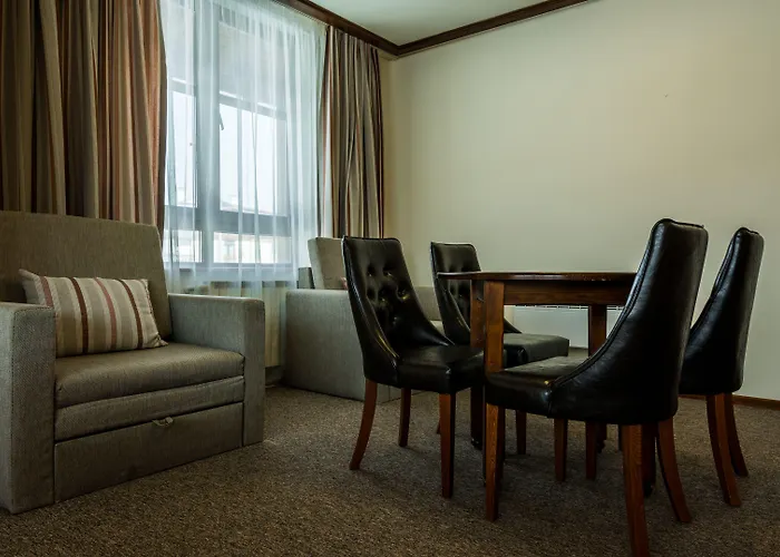 Hotell Platinum And Casino