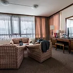 Platinum And Casino 호텔 4*