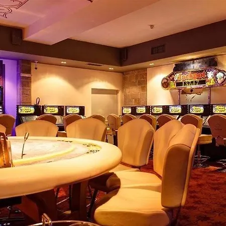 Platinum And Casino Hotel 4*