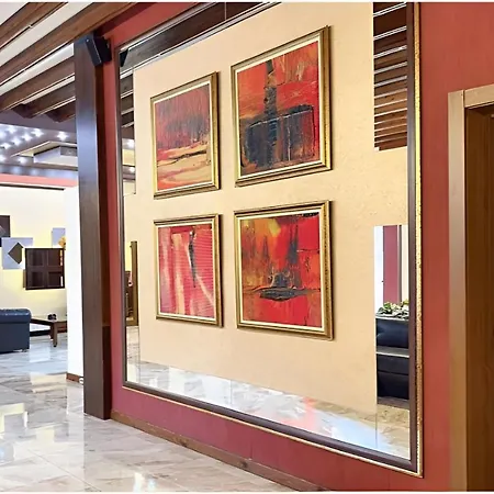 Platinum And Casino Банско