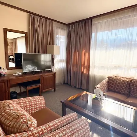 Platinum And Casino Отель