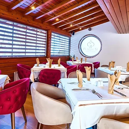 Отель Platinum And Casino