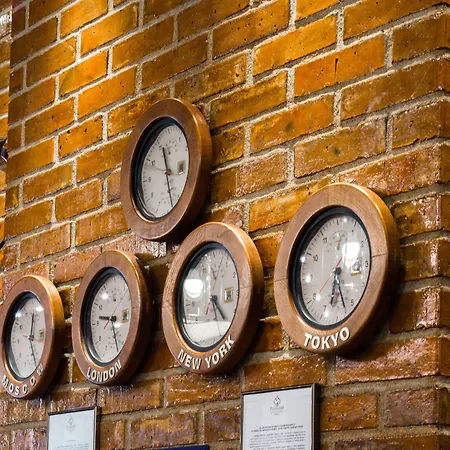 Отель Platinum And Casino