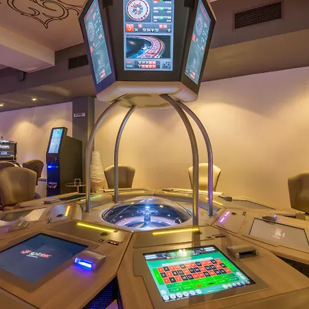 Platinum And Casino Отель Банско