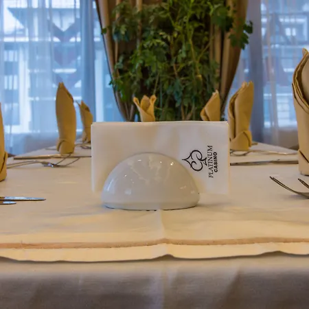 Platinum And Casino 4* Бансько