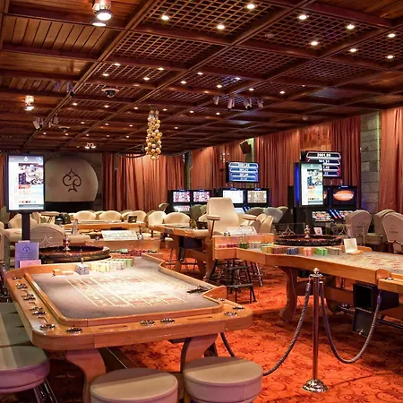 Platinum And Casino Hotel 4*