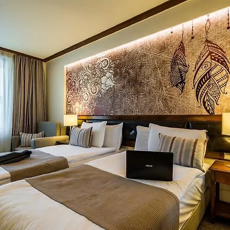Hotel Platinum And Casino