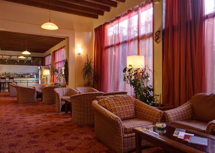 Отель Platinum And Casino