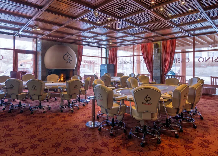 Platinum And Casino מלון בנסקו