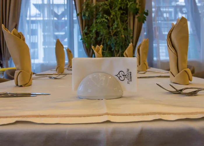 Platinum And Casino 4* בנסקו